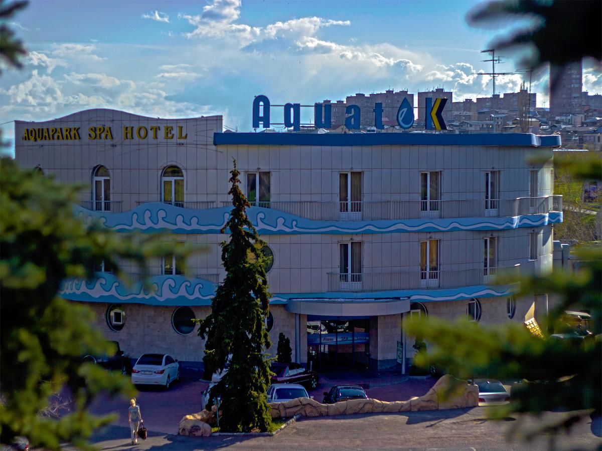 Отель Aquatek Resort & Spa Hotel Ереван-6