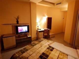 Отель Aquatek Resort & Spa Hotel Ереван Стандартный двухместный номер с 1 кроватью-6